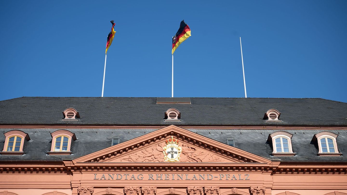 Festtag der Demokratie: Rheinland-Pfalz feiert sich und seine Verfassung