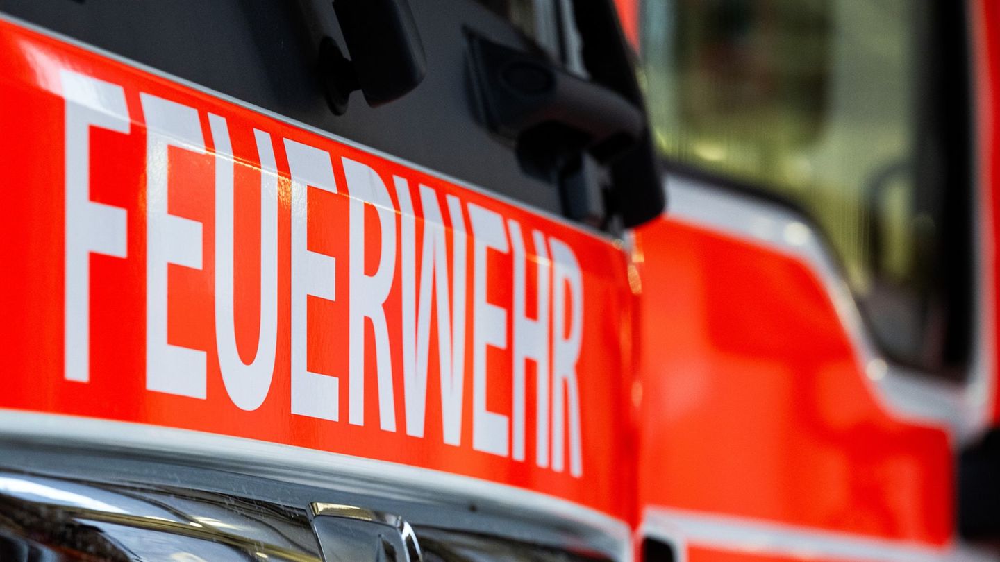 Verdacht der Brandstiftung: In Kreuzberg sind drei Autos ausgebrannt