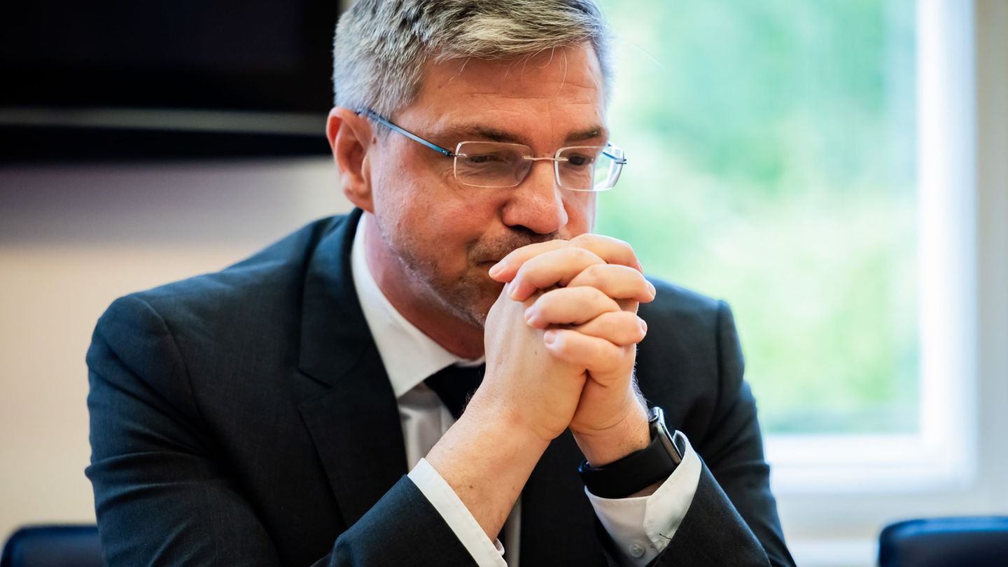 Bürgerentscheid in Potsdam: Amtsaus für OB – Parteien wollen Weichen für Neuwahl stellen