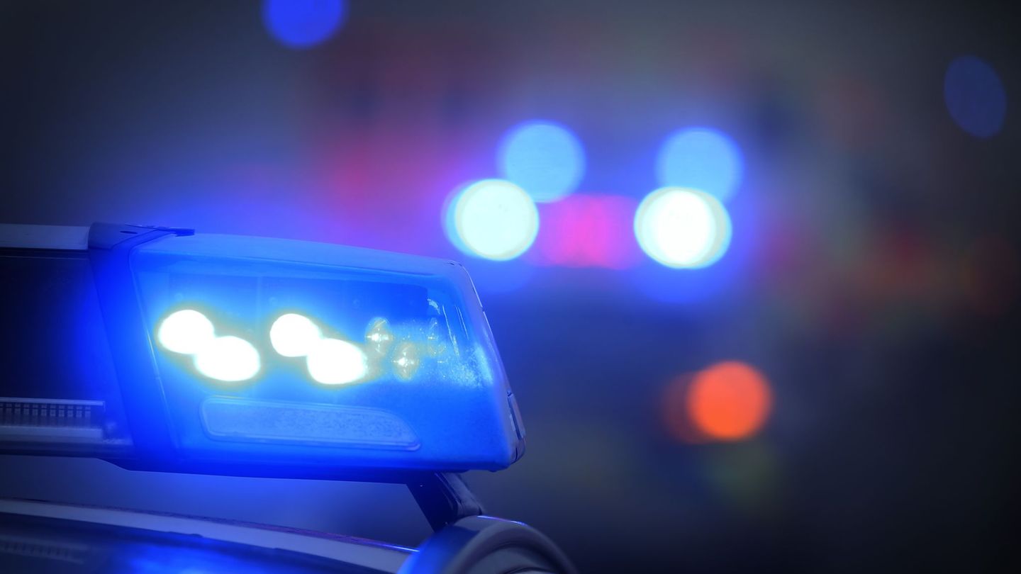 Mehrere Einschusslöcher: Schüsse auf Tattoostudio in Hamburg-Uhlenhorst