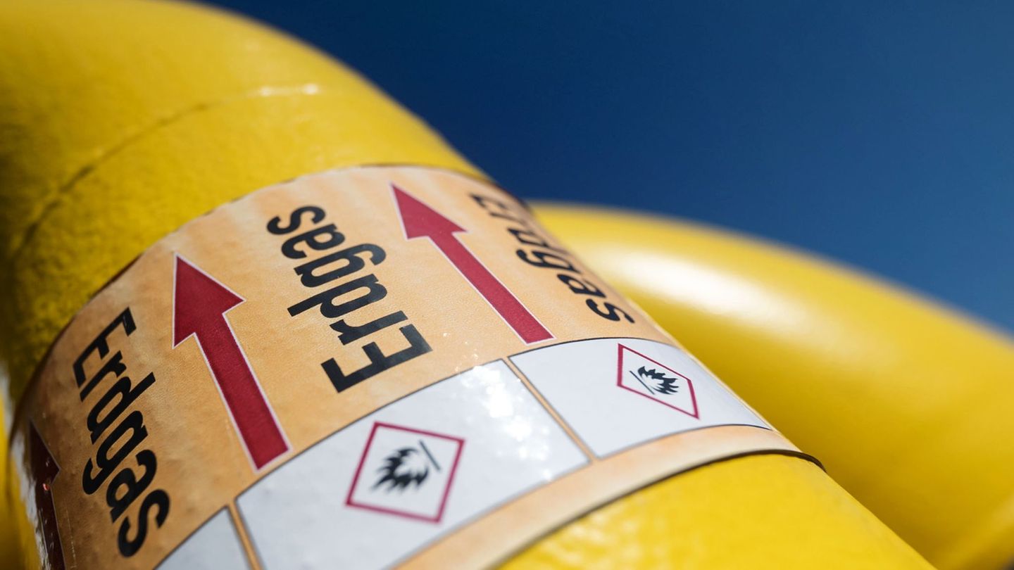 Notfälle: B14 wegen beschädigter Gasleitung stundenlang gesperrt