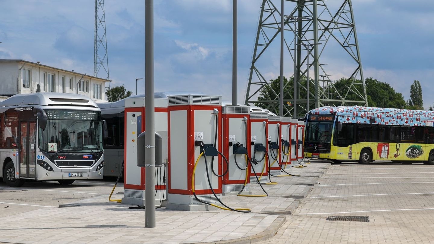 Verkehr: Fast 640 E-Busse in Hamburg – Förderung des Bundes läuft aus