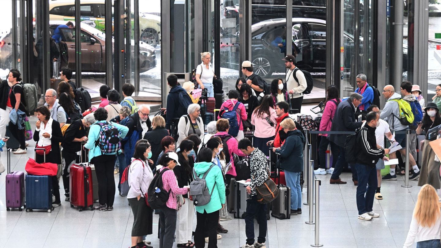 Pfingstferien und Tourismus: Airport München: Problemloser Ferienstart – mehr Passagiere
