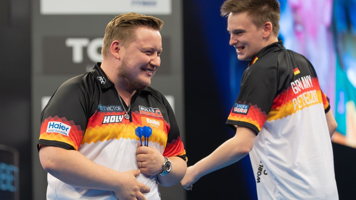 World Cup of Darts: Sensationssieg für deutsches Team gegen Englands Darts-Stars