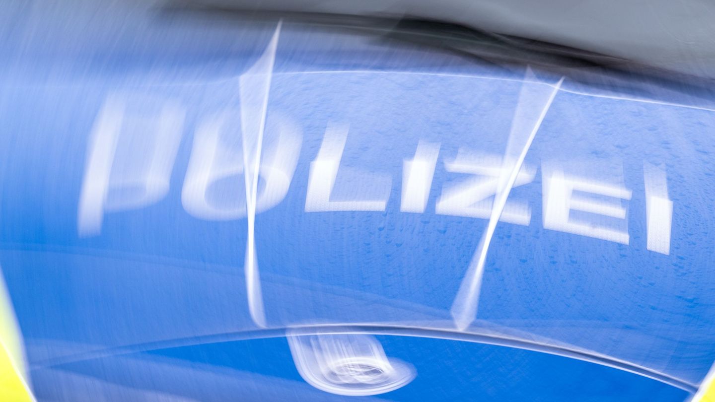 In Bad Freienwalde: Vermummte greifen Kundgebung gegen rechts in Brandenburg an