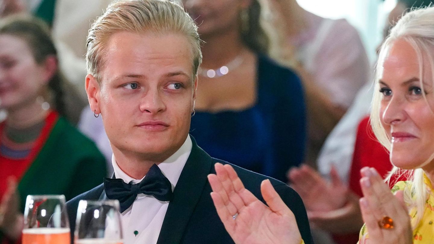 An der Côte d’Azur: In Norwegen braut sich ein Sturm zusammen – aber Marius Borg Høiby macht Party